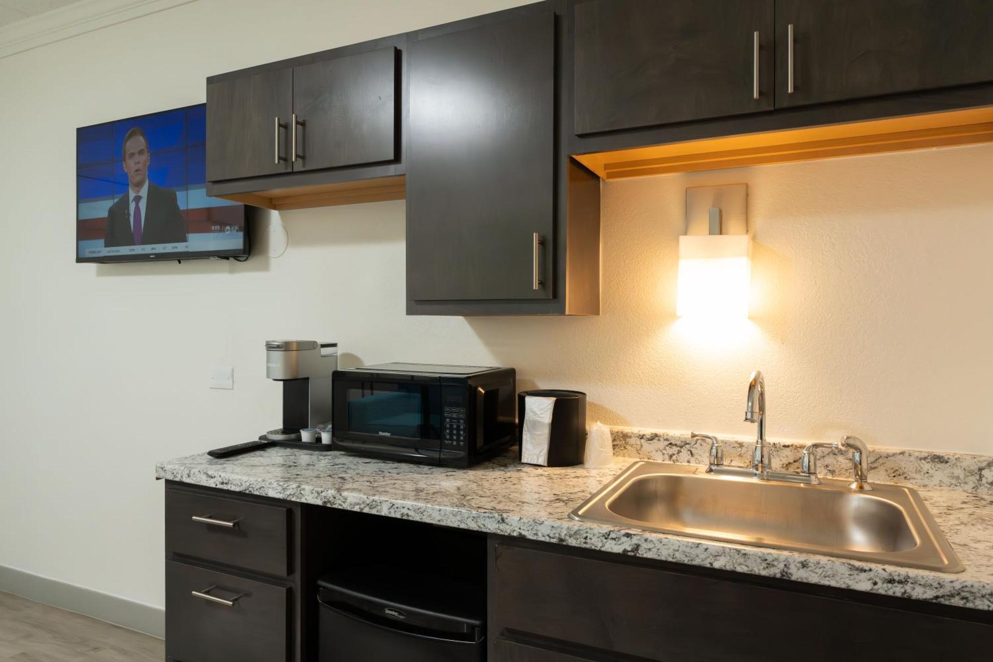 Oasis Bay Suites, Tampa, Busch Gardens, Usf Εξωτερικό φωτογραφία